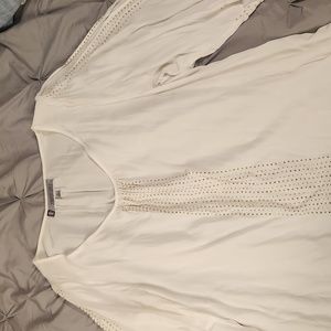 White elegant Jennifer Lopez shirt